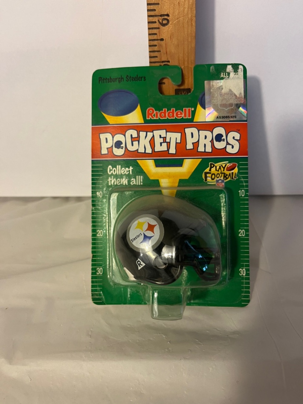 VTG 1997 Riddell Pocket Pros Pittsburgh Steelers Mini Helmet - Black/Yellow